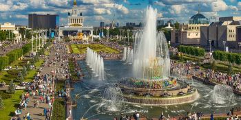 ВДНХ &ndash; международному выставочному центру, музею архитектуры под открытым небом &ndash; исполняется 84 года
