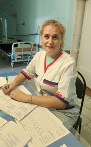 Медсестра районной больницы г. Еманжелинска Ирина Иванченко за 29 лет работы в системе здравоохранения ни разу не пожалела о выборе профессии