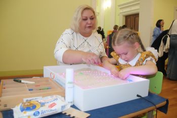 В Еманжелинске в рамках традиционной августовской педагогической конференции работала выставка