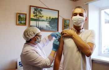 Где в Еманжелинском районе можно вакцинироваться в нерабочие дни?