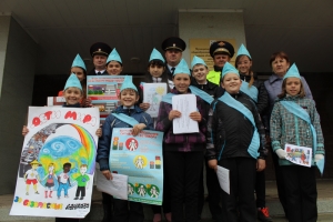 В Еманжелинске полицейские провели акцию под девизом &laquo;Спасите детские жизни&raquo;.