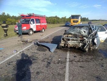 В Еманжелинском районе в автомобиль &laquo;скорой помощи&raquo; въехала &laquo;Лада&raquo;
