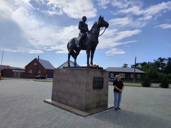 В Верхнеуральске установлен памятник Николаю II работы скульптора Анны Шумаковой